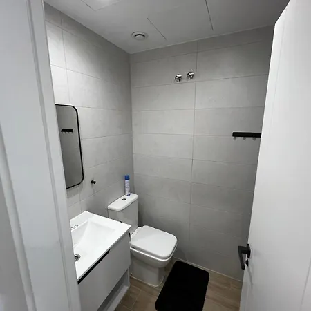 A Top-floor Modern Located 100 Meters From The * Fuengirola