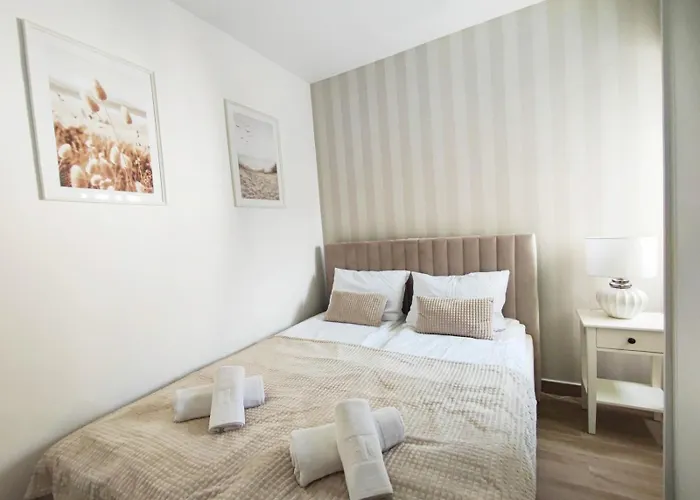 A Top-floor Modern Located 100 Meters From The * Fuengirola