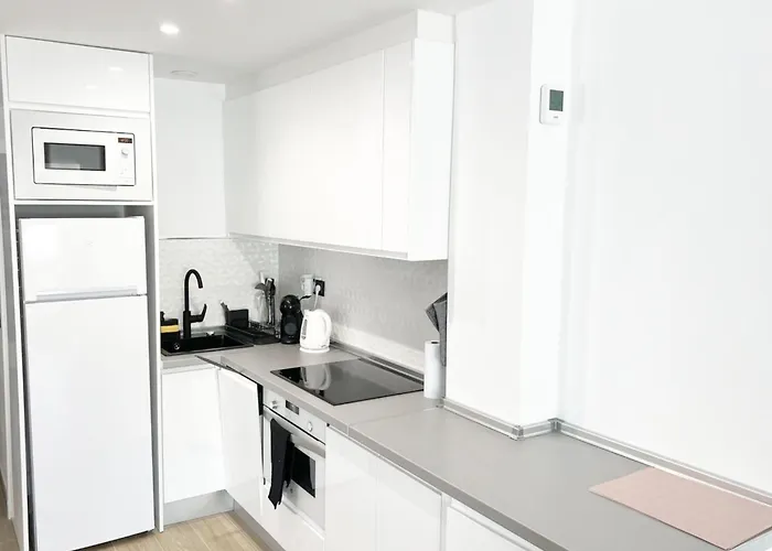 Apartament A Top-floor Modern Located 100 Meters From The Fuengirola