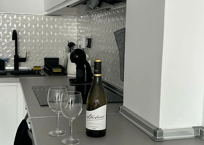 A Top-floor Modern Located 100 Meters From The * Fuengirola