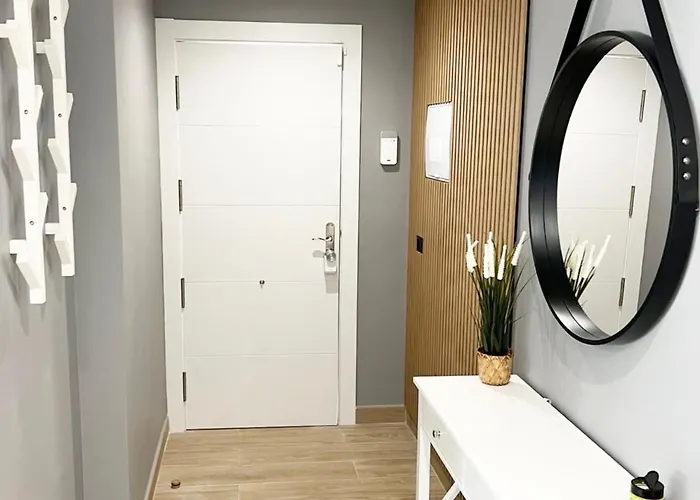 A Top-floor Modern Located 100 Meters From The Appartement *